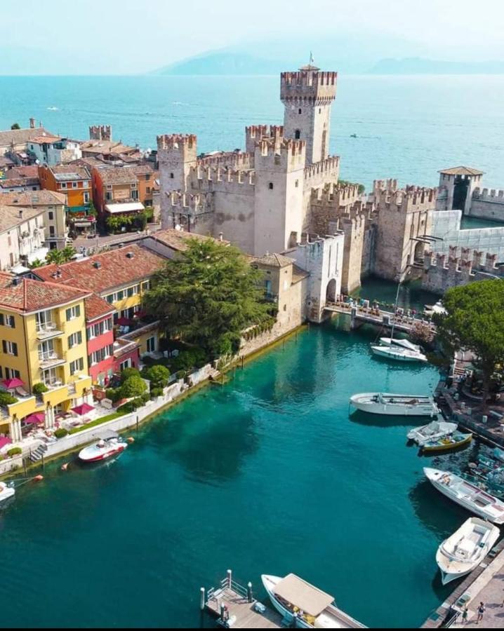 Home La Rosa Del Garda Peschiera del Garda Exterior foto