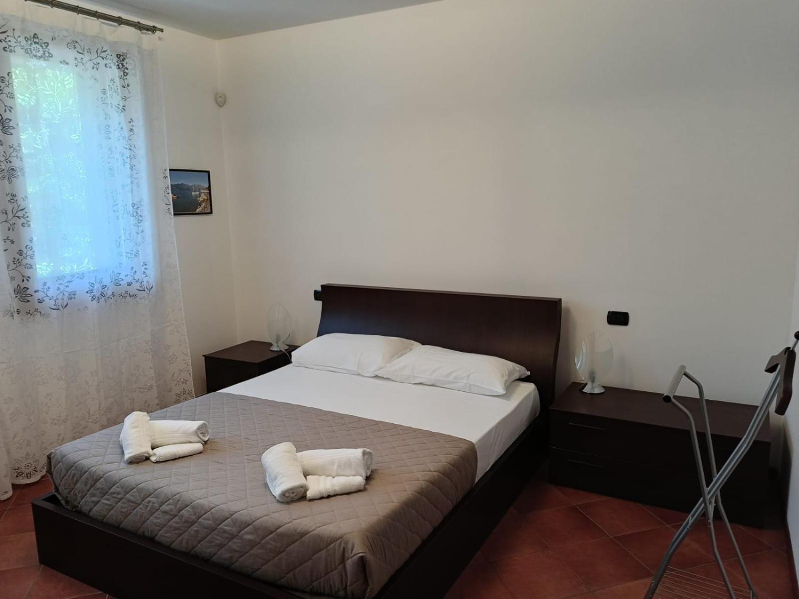 Home La Rosa Del Garda Peschiera del Garda Exterior foto